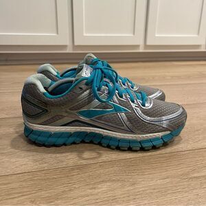 Brooks Adrenaline GTS 16 Women’s Blue Gray Silver Running Shoe Size 9